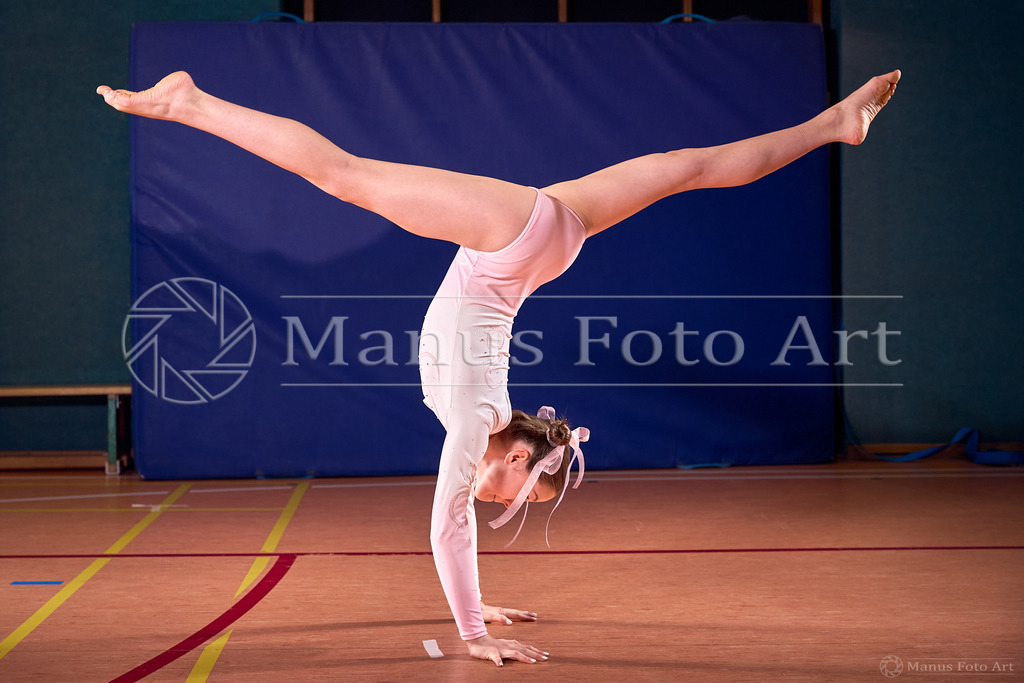 B-DSC00184 | Professionelle Sportfotografie in Hamburg, Schleswig-Holstein und Niedersachsen – spezialisiert auf Rhönrad, Geräteturnen, Leistungsturnen und rhythmische Sportgymnastik. Bundesweite Begleitung von Rhönrad-Events. Jetzt Sport-Fotos - Realisiert mit Pictrs.com