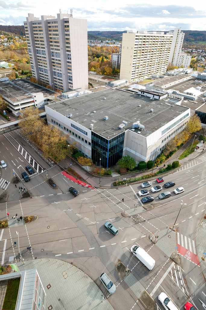 Umbau | Leonberg - Verkehr in der Stadtmitte , Römerstrassse , Eltingerstrasse , Neuköllnerplatz - Realisiert mit Pictrs.com
