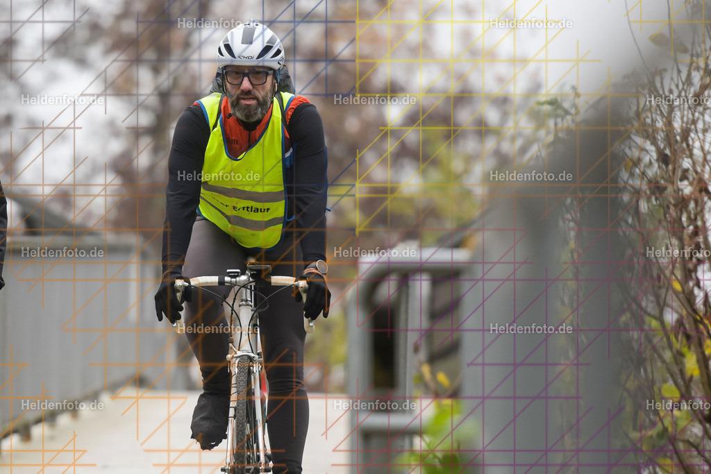 Neusser Erftlauf 2025  | 15km Neusser Erftlauf 2025 Foto: Heldenfoto.de