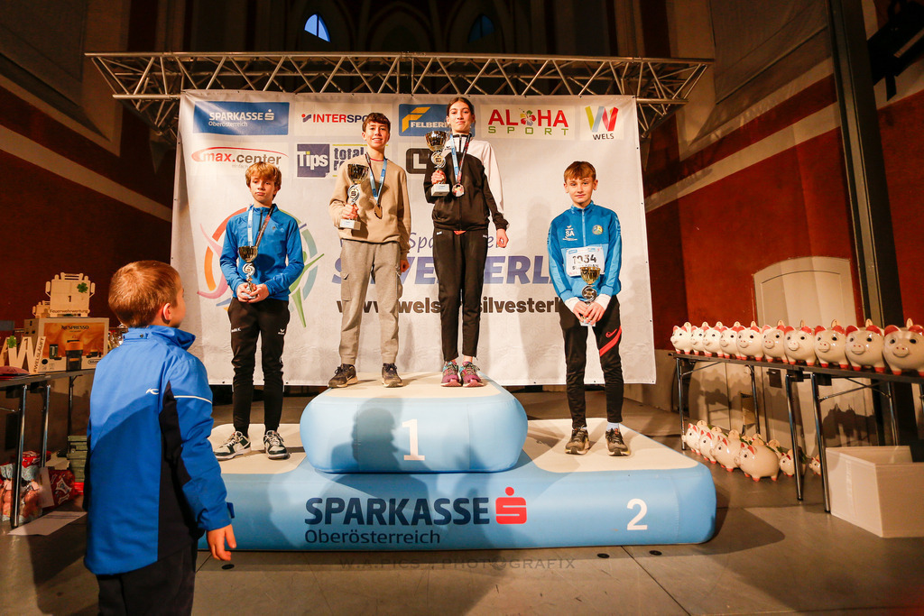 AW_20231231awmac-85 | WELS, 31.12.2023, Sparkasse Silvesterlauf Wels 2023 , Image shows: Photo: WAPICS / Andreas Willdoner