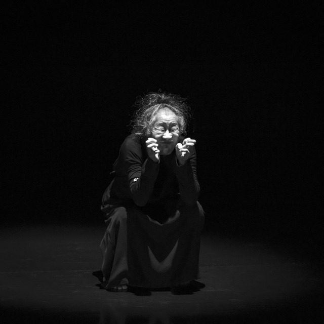 Tadashi Endo - Souls in the sea | Digital Fotografie für großformatige FineArtPrint, im Gallus Theater Frankfurt am Main 2019, Butoh Tänzer Tadashi Endo: http://www.butoh-ma.de/
Digital photography for large format FineArtPrint, in Gallus Theater Frankfurt am Main 2019, Butoh dancer Tadashi Endo: http://www.butoh-ma.de/
 - Realisiert mit Pictrs.com