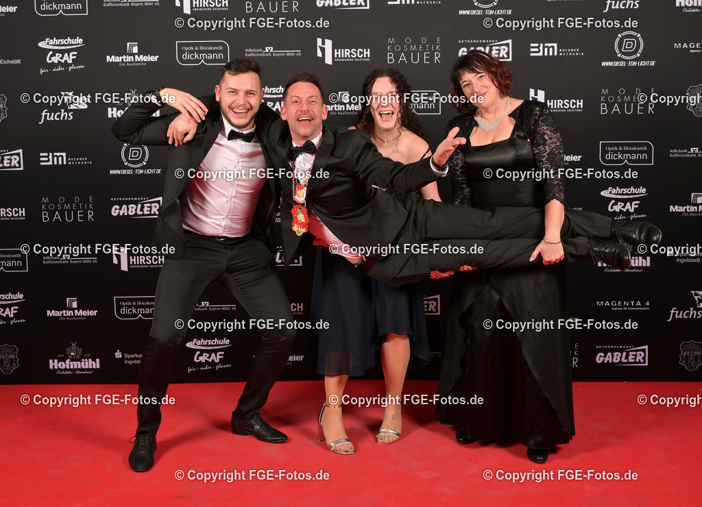 20240114-fge-fotos-0405 | Eröffnungsball der FGE am 14.01.2024 im Alten Stadttheater in Eichstätt. - Realisiert mit Pictrs.com