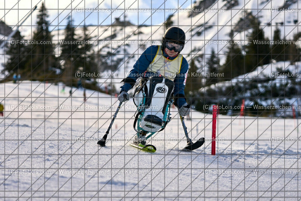 ALP8372_NOe-Kinder-LM_SL-II_Hochkar_Vorlaeuferin Klauser Tanja | (C)FotoLois.com, Alois Spandl. NÖ Kinder-Landesmeisterschaft, SLALOM im Draxlerloch am Hochkar, zweiter Lauf, So 18. Februar 2024.
