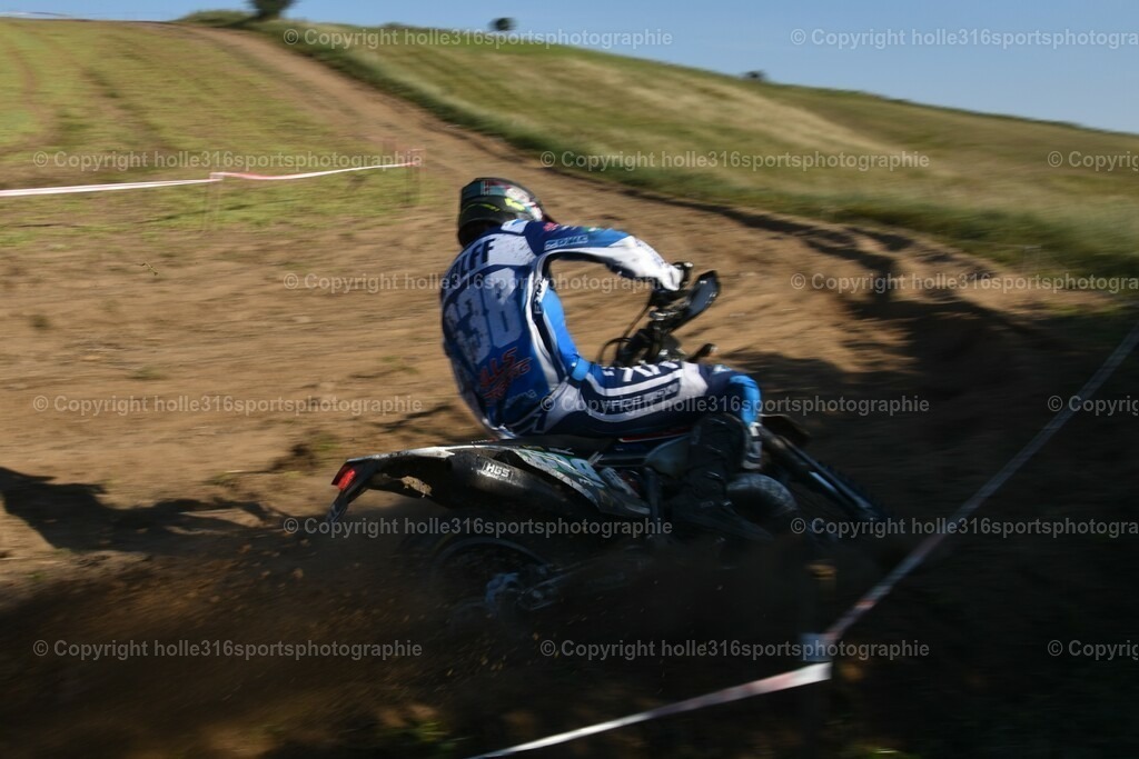 DSC_0428 | Sportfotografie , Motorsport, Motoross, Reitsport, Mointainbike, Enduro,
Landschaft , Outdoor, Eventfotografie, Landschaft, Bilder online bestellen - Realisiert mit Pictrs.com