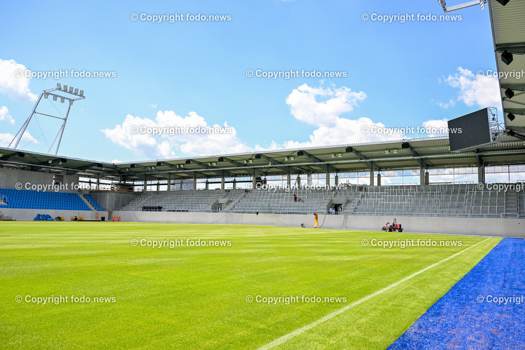 Hofmann Personal Stadion Linz_ 28.06.2023-17 | 28.06.2023, Hofmann Personal Stadion Linz, AUT, im Bild Innenbereich, Rasen, Tribuenen, Heimfantribuene