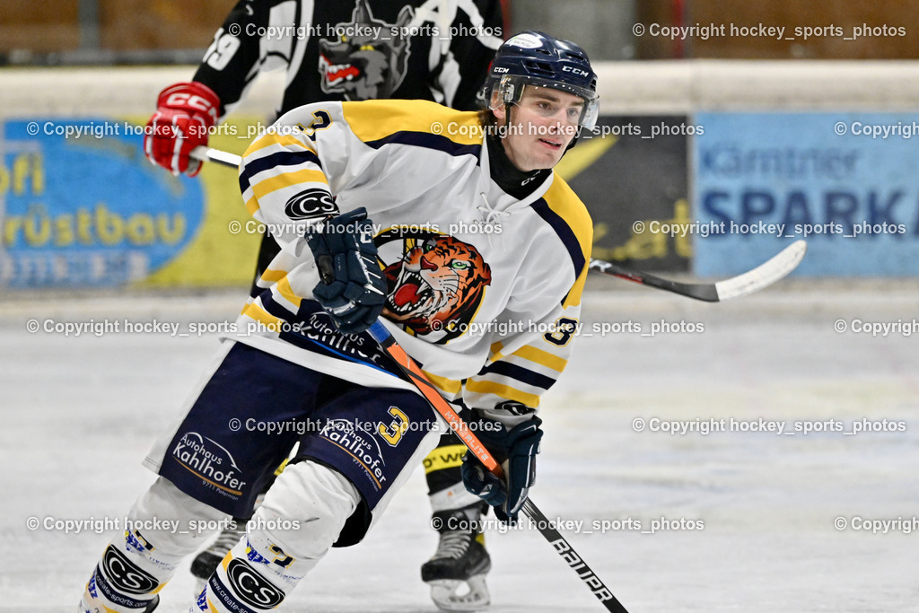 EC Tigers Paternion vs. Tarco Wölfe II | #3 Kronawetter Piersilvio EC Tigers Paternion, EC Tigers Paternion vs. Tarco Wölfe II, EC Tigers Paternion vs. Tarco Wölfe II am 19.12.2024 in Spittal an der Drau (Eissportzentrum Spittal), Austria, (Photo by Bernd Stefan)