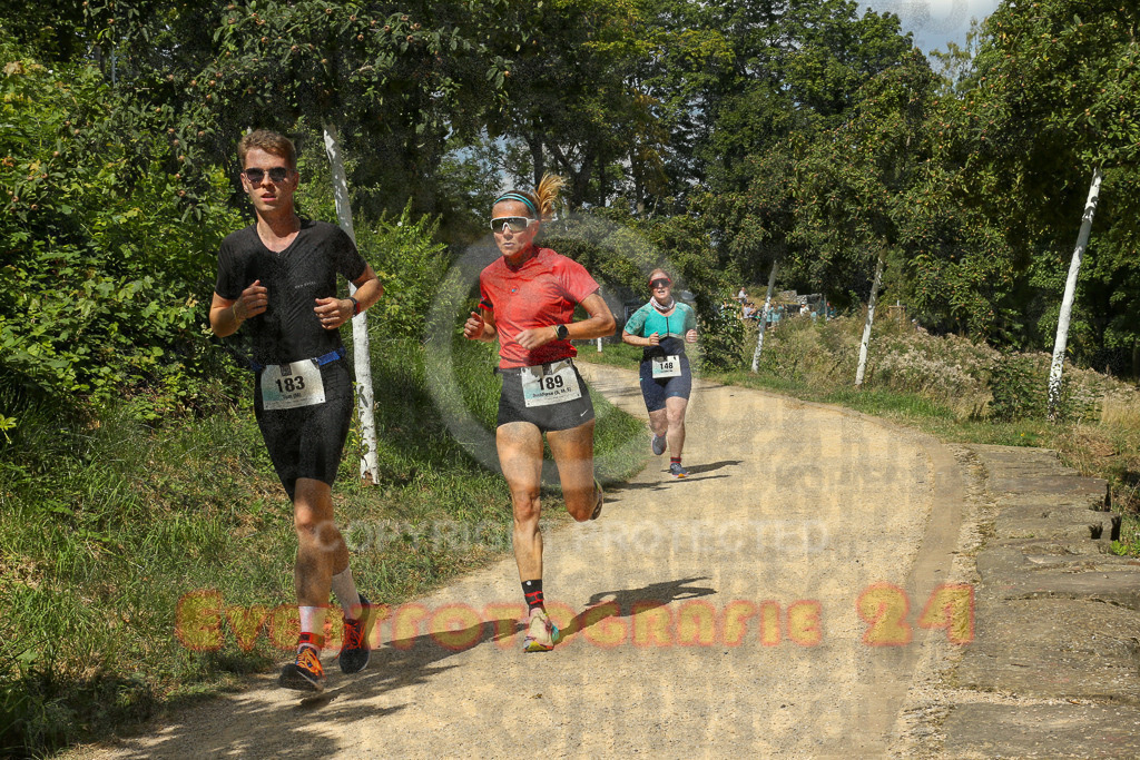 250824_1246_EX1_0471 | Sportfotografie im Rhein-Sieg Kreis, Köln, Bonn, NRW, Rheinland Pfalz, Hessen, etc. Unser Tätigkeitsfeld umfasst den Laufsport vom Volkslauf über den Marathon, Duathlon, Triathon bis zum Ultralauf wie Kölnpfad Ultra oder Schindertrail.