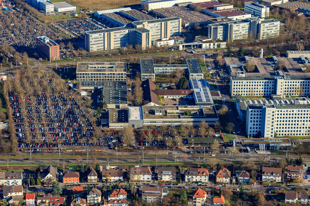 Luftbild: Siemens AG, Fertigungs- und Entwicklungsstandort Karlsruhe im Ortsteil Knielingen in Karlsruhe im Bundesland Baden-Württemberg in Deutschland. Foto: IMG_23128.jpg vom 02.12.2009 durch Werner Riehm/FLY-FOTO.deKarlsruhe | Fertigungs- und Entwicklungsstandort - Siemens | Siemens