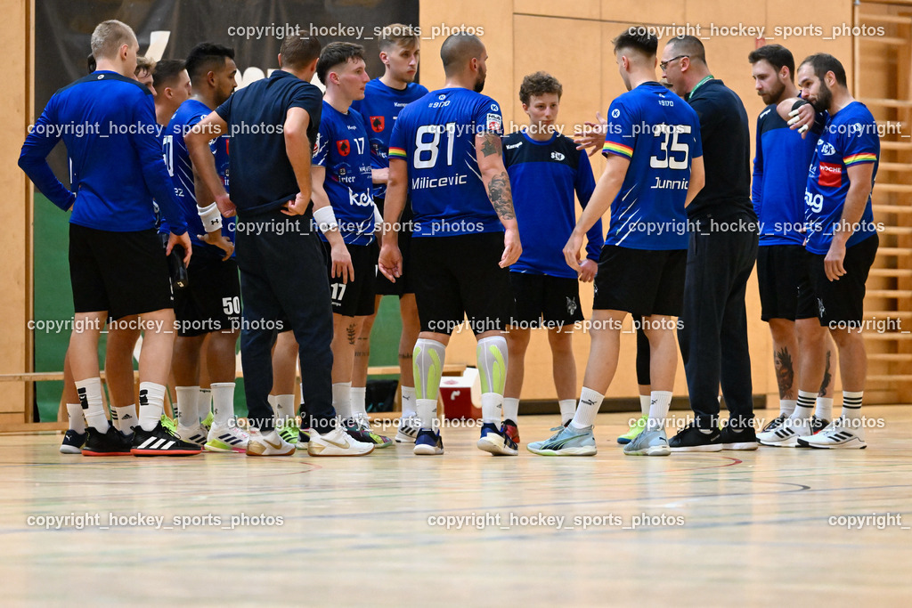 SC Ferlach vs. HC Linz AG 11.10.2023 | SC Ferlach Mannschaft, SC Ferlach vs. HC Linz AG 11.10.2023, SC Ferlach vs. HC Linz AG am 11.10.2023 in Ferlach (Ballspielhalle Ferlach), Austria, (Photo by Bernd Stefan)