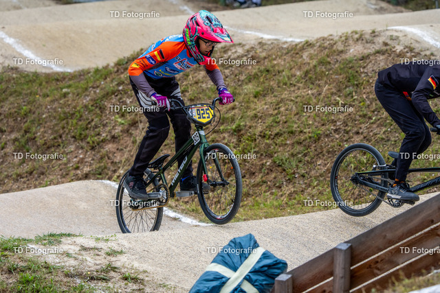 BayBMX2026-05756 | Fotogalerie von Thomas Dettweiler mit Eventbildern und lizenzfreien Fotos. Perfekt als Wandbild, für Büro, Website oder private Nutzung. - Realisiert mit Pictrs.com