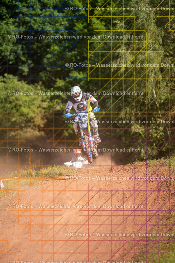 Wolfshausen 3 Lauf -1902 | Sportfotografie von RO-Fotos: Motorsport, Motocross, Enduro, Laufveranstaltungen und Triathlon. Professionelle Fotos von Sportlern und Events. - Realisiert mit Pictrs.com