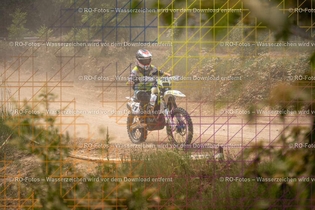 Niederwürzbach 3 Lauf-540 | Sportfotografie von RO-Fotos: Motorsport, Motocross, Enduro, Laufveranstaltungen und Triathlon. Professionelle Fotos von Sportlern und Events. - Realisiert mit Pictrs.com