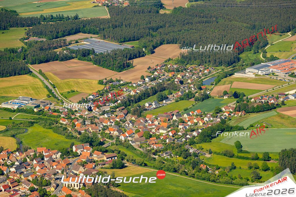 Das Luftbild zeigt : Wassermungenau Abenberg - Die Luftaufnahme wurde 2024 vom UL-Flugzeug aus erstellt ( keine Drohne ) - Hochauflösende Luftaufnahme - Für grossformatige Ausdrucke geeignet. Die Geschenkidee !Mit Lizenz und Bildrechte bestellbar