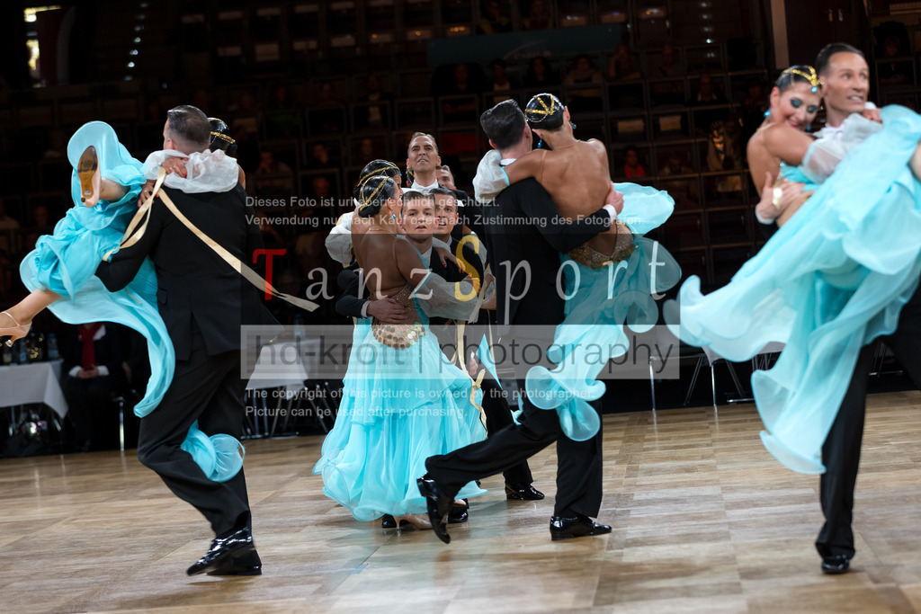 20241109_DM-Formationen_Vorrunde_2184 | Tanzsportbilder, Standardtanz, Lateintanz, WDSF, DTV, LTVB, dancecomp, goc, hessen tanzt, blaues band der spree, walzer, tango, wiener walzer, slowfox, quickstepp, samba, rumba, cha-cha-cha, paso doble. jive, hd-kroft photography, turniertanzsport