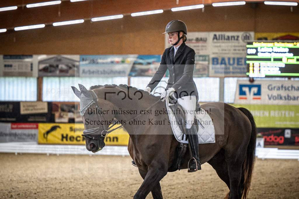 DOS_2297 | Entdecke hochwertige Reitturnierfotos von Foto Oger. Professionell, emotional und authentisch – jetzt Lieblingsmomente im Shop bestellen.Deutschlandweite Turnierfotografie. - Realisiert mit Pictrs.com