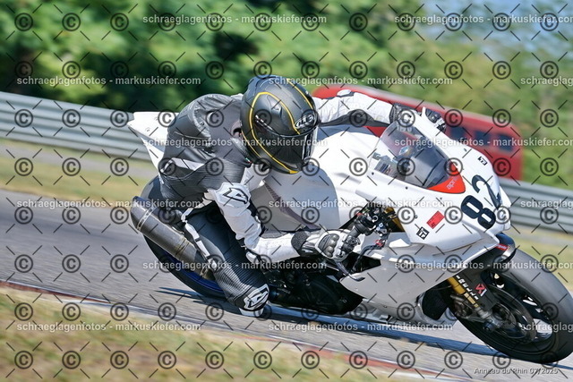 25bt04-0178 | markuskiefer.com - Realisiert mit Pictrs.com