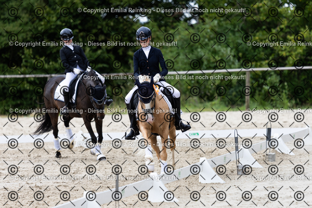 CL5A8782 | Emilia Reinking Fotografie - Realisiert mit Pictrs.com