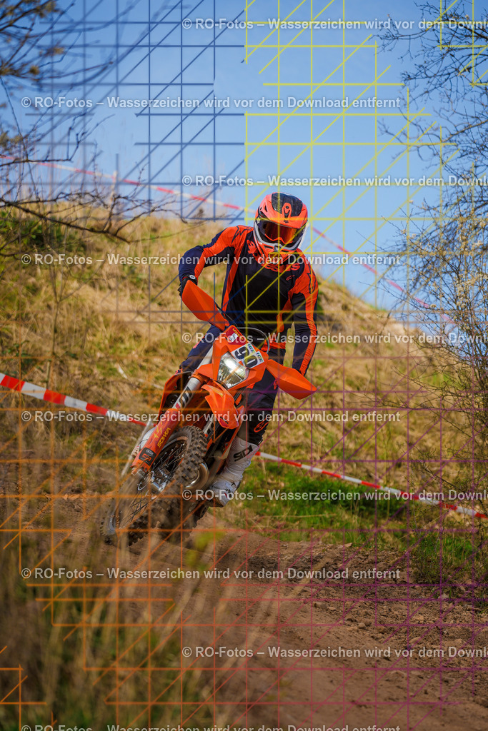 3 Lauf Mernes-1627 | Sportfotografie von RO-Fotos: Motorsport, Motocross, Enduro, Laufveranstaltungen und Triathlon. Professionelle Fotos von Sportlern und Events. - Realisiert mit Pictrs.com