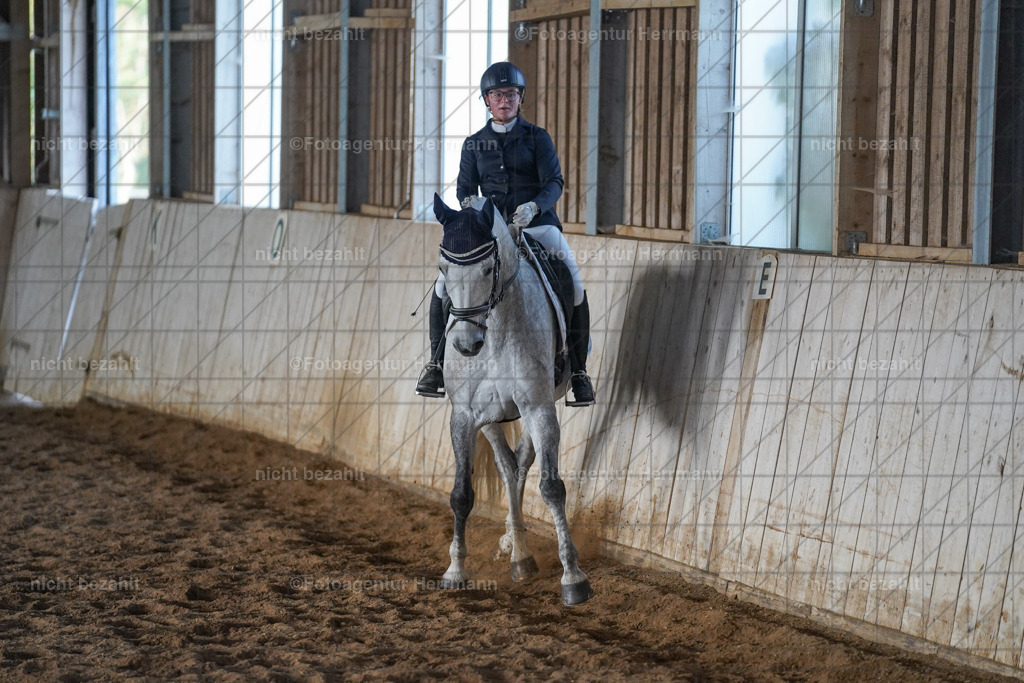 20230917-FAH00021 | Landsberg am Lech, 2023, Kaufbeuren, Kempten, Allgäu, Turnierfotografen Bayern, Fotoagentur Herrmann, Turnierbilder, Reitsport Fotos, Pferdefotograf, Augsburg, Bad Tölz, Dachau, Karlsfeld, Memmingen, Buchloe, Schwabmünchen