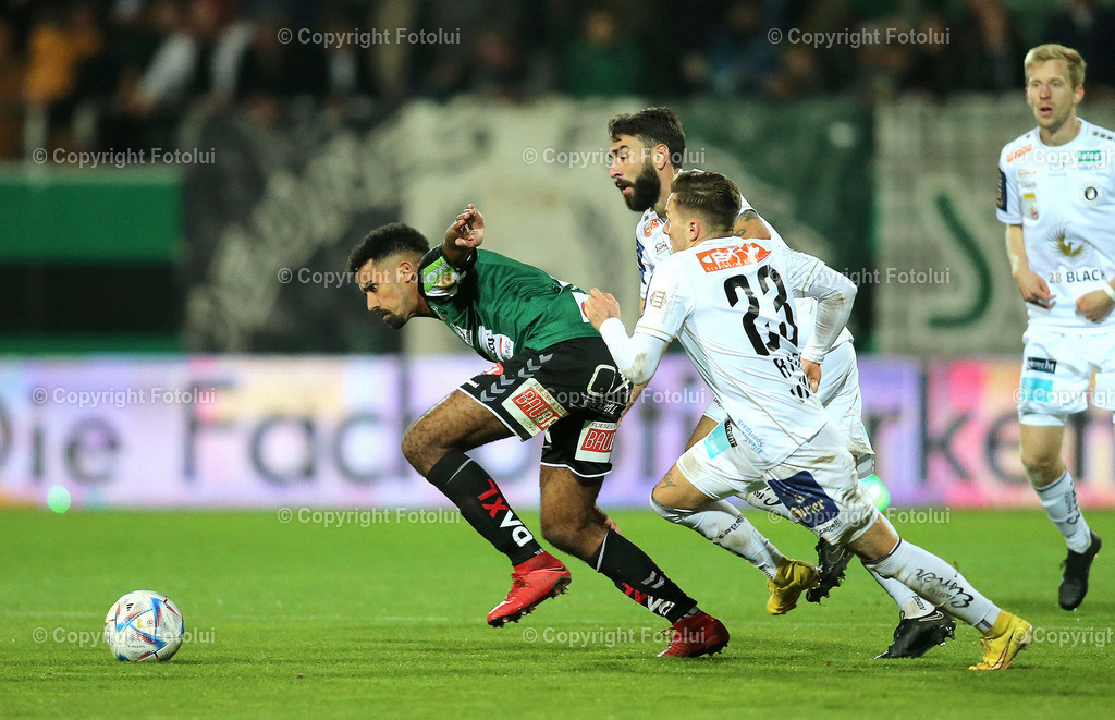 A_LUI_05112022_0000003 | SPORT FUSSBALL TIPICO BUNDESLIGA SV GUNTAMATIC RIED-AUSTRIA KLAGENFURT 05.11.2022
IM BILD: TRAINER SEIFEDIN CHABBI (RIED) UND FLORIAN RIEDER (KLAGENFURT) FOTO:FOTOLUI/MARIO WIMMER