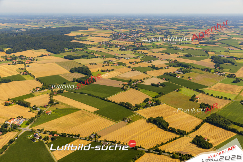 Luftaufnahme Westrup Stemwede - Die Luftaufnahme wurde 2025 vom UL-Flugzeug heraus erstellt ( ohne Drohne ) - Hochauflösende Luftaufnahme - für professionelle Ausdrucke geeignet. Die Geschenkidee !Mit Lizenz und Bildrechte bestellbar
