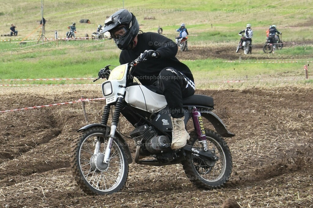 DSC_0239 (2) | Sportfotografie , Motorsport, Motoross, Reitsport, Mointainbike, Enduro,
Landschaft , Outdoor, Eventfotografie, Landschaft, Bilder online bestellen - Realisiert mit Pictrs.com