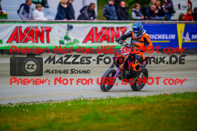 MaZZes_Fotomatrix_20250504_6007705_6795-2 | UE40