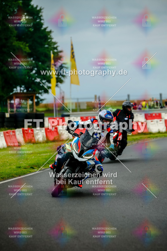 VBK-4218 | Hier findet Ihr Bilder von Touristenfahrten auf der Nürburgring Nordschleife oder von anderen Veranstaltungen die ich besucht habe. Viel Spass beim Durch Schauen 