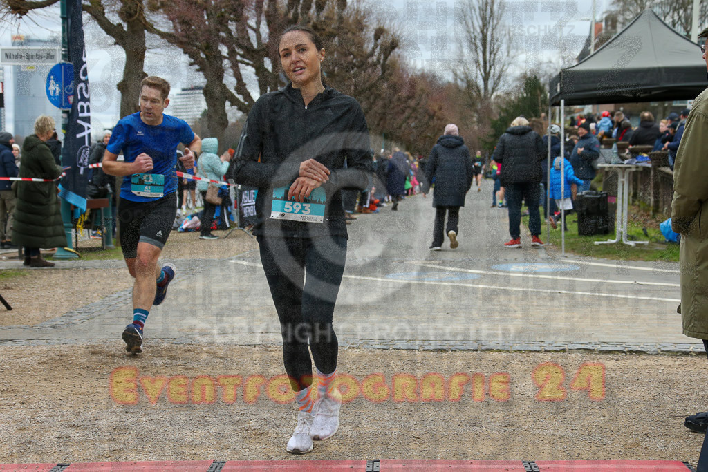 231231_1157_EX1_4722 | Sportfotografie im Rhein-Sieg Kreis, Köln, Bonn, NRW, Rheinland Pfalz, Hessen, etc. Unser Tätigkeitsfeld umfasst den Laufsport vom Volkslauf über den Marathon, Duathlon, Triathon bis zum Ultralauf wie Kölnpfad Ultra oder Schindertrail.