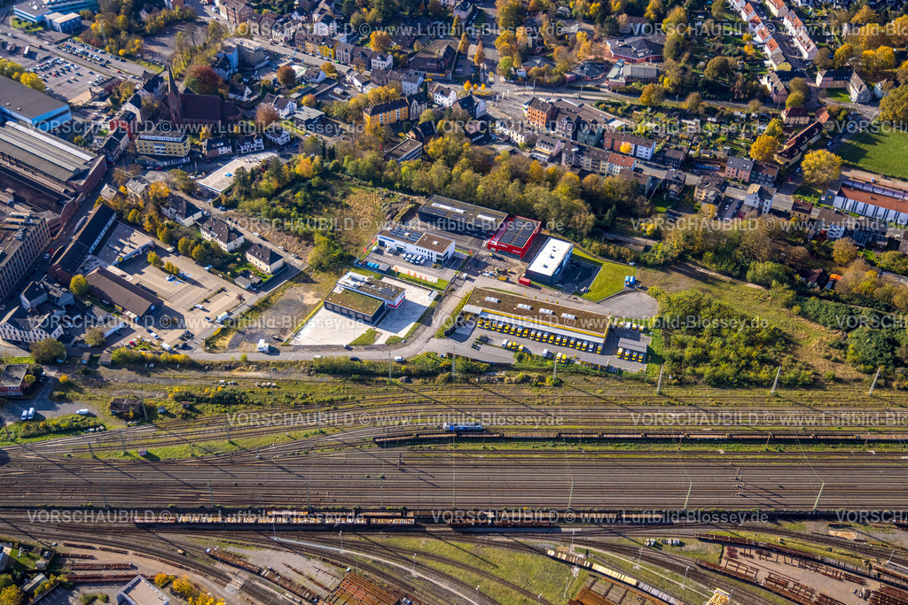 Witten231101219 | Luftbild, Gewerbegebiet und Baugebiet Drei Könige an der Steinhauser Hütte mit Bahngleisen, Wohngebiet Ortsteil Heven und Kirche St. Franziskus, Witten, Ruhrgebiet, Nordrhein-Westfalen, Deutschland