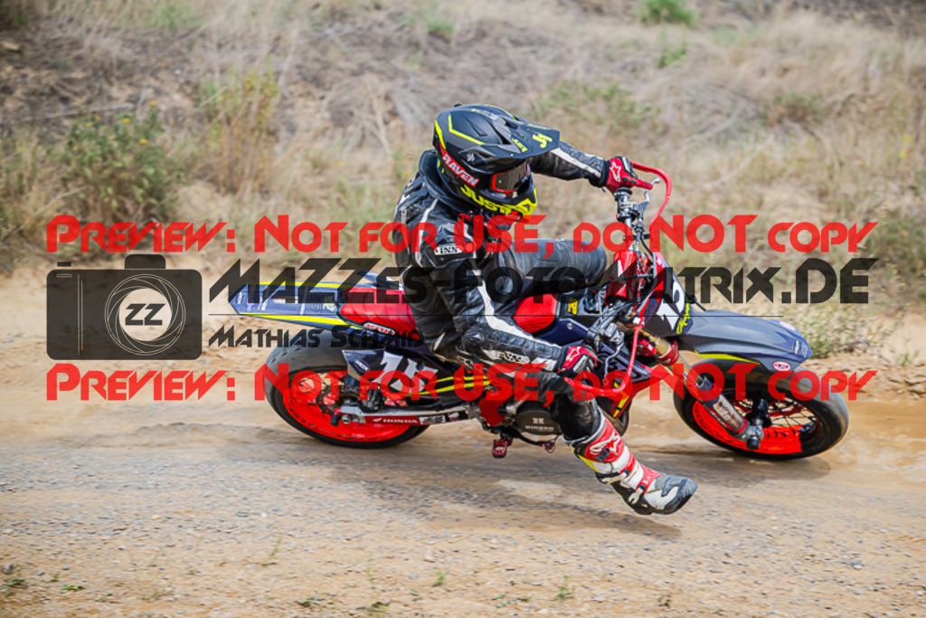 MaZZes_FotoMatrix_220813_3100 | S4