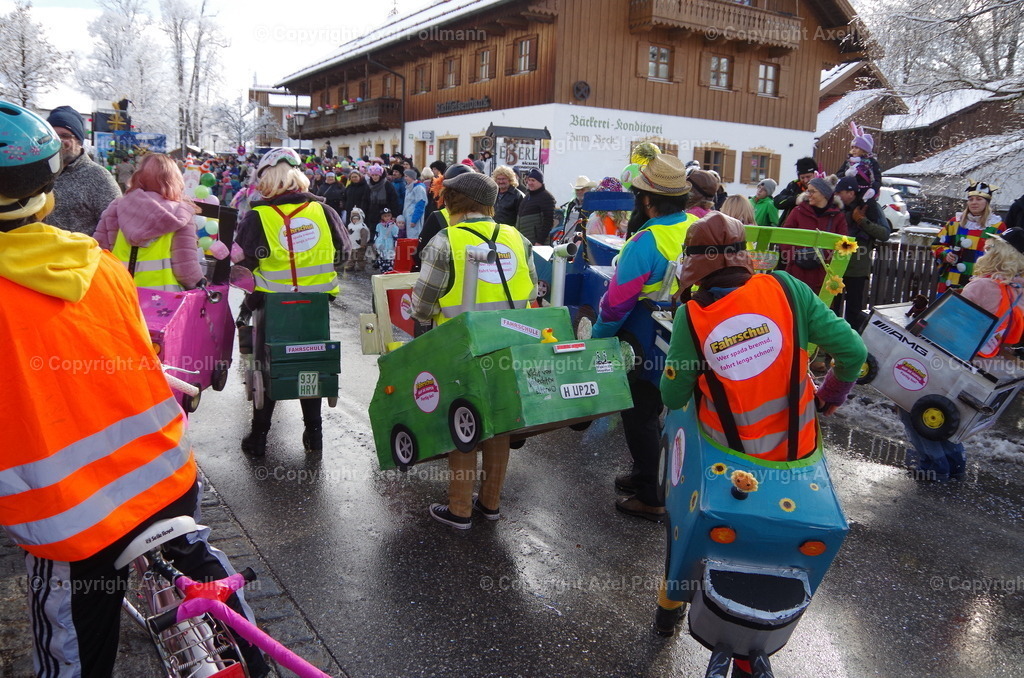IMGP2426 | fotografiert von Axel PollmannLeonhardi Wallfahrt Benediktbeuern und Murnau, Fronleichnam, Fasching, Landschaft im Loisachtal und Benediktbeuern  - Realisiert mit Pictrs.com