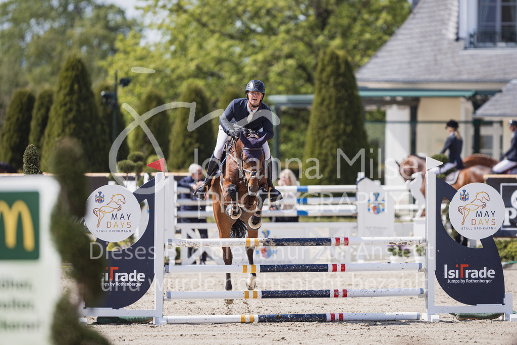 230518_MayDays_SprPf-A2-207 | Deine schönsten Turniermomente als professionelle Fotos! Entdecke hochwertige Pferdesport-Fotografie im Online-Shop. Jetzt Fotos finden & bestellen!
