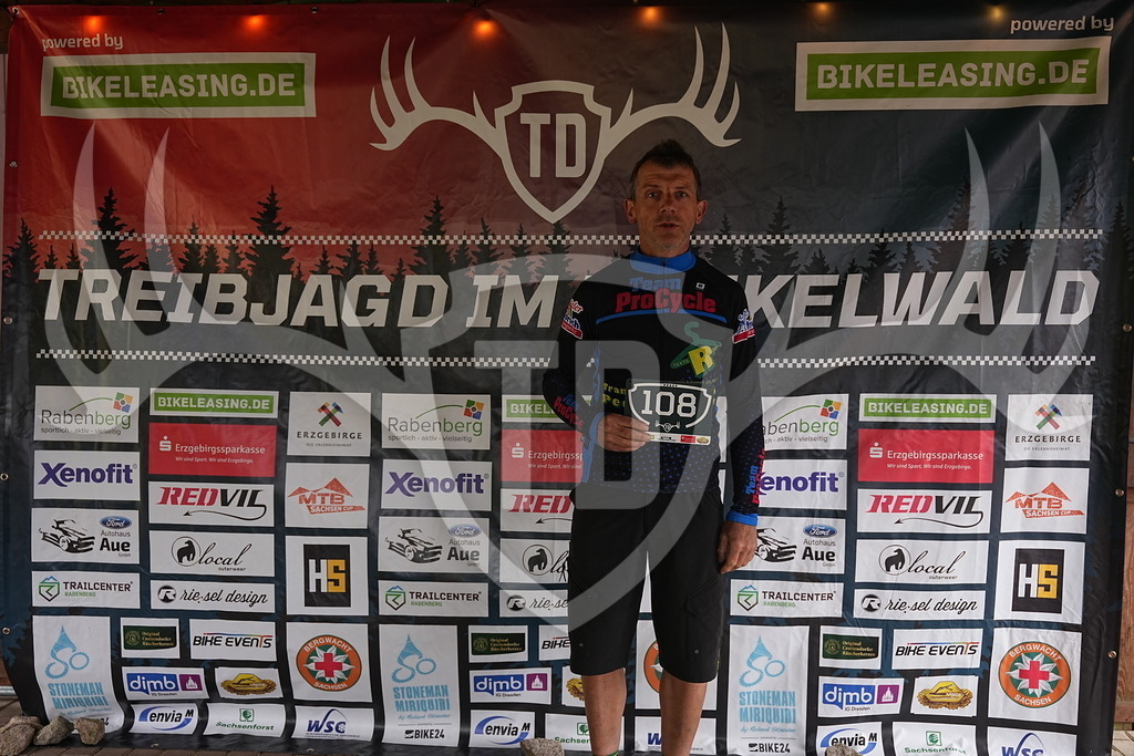 A1_09465 | Fotogalerie der Treibjagd im Dunkelwald - Dein MTB Etappenrennen im Erzgebirge - Realisiert mit Pictrs.com