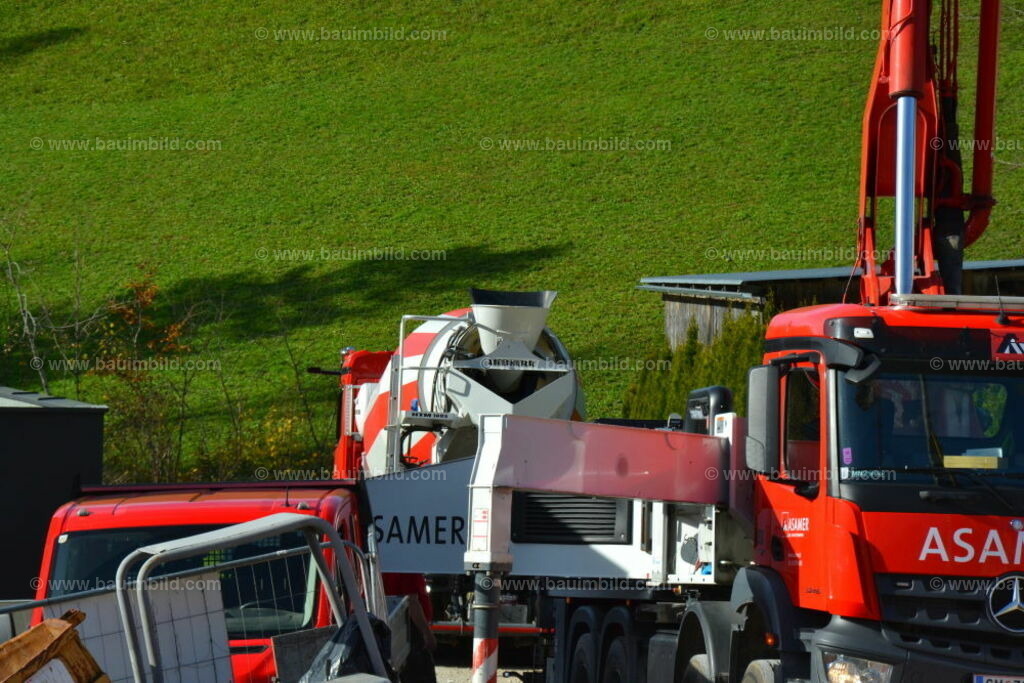 bib-lg04-betonarbeiten-0649 | Nach LV-Leistungsgruppen sortierte Detailfotos über den Bau eines Hauses. Alle Hausbau-Bilder direkt vom Urheber und Autor der Website Haus-Selber-Bauen.com