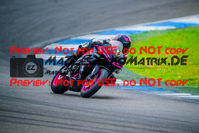 MaZZes_FotoMatrix_240614_6007705_6091 | GELB