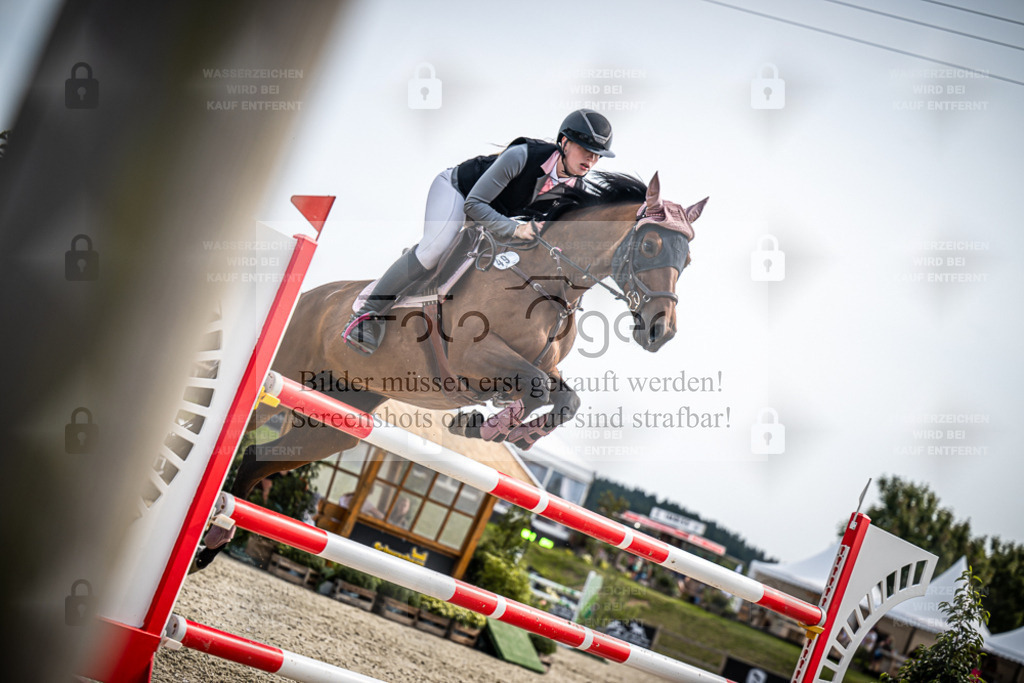 DOS_0114 | Entdecke hochwertige Reitturnierfotos von Foto Oger. Professionell, emotional und authentisch – jetzt Lieblingsmomente im Shop bestellen. - Realisiert mit Pictrs.com