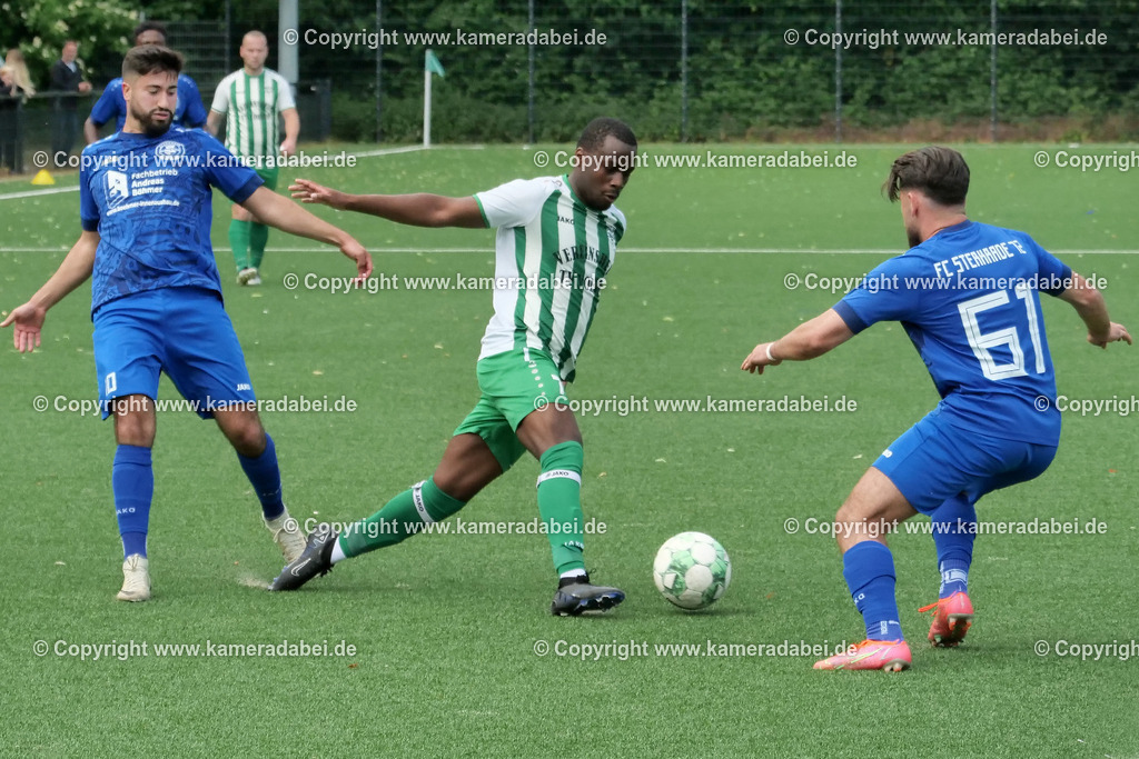 Fußball : Bezirksliga : TV Voerde - FC Sterkrade 72 | Fußball : Bezirksliga : TV Voerde - FC Sterkrade 72 am 25.05.2025 in Voerde - Realisiert mit Pictrs.com