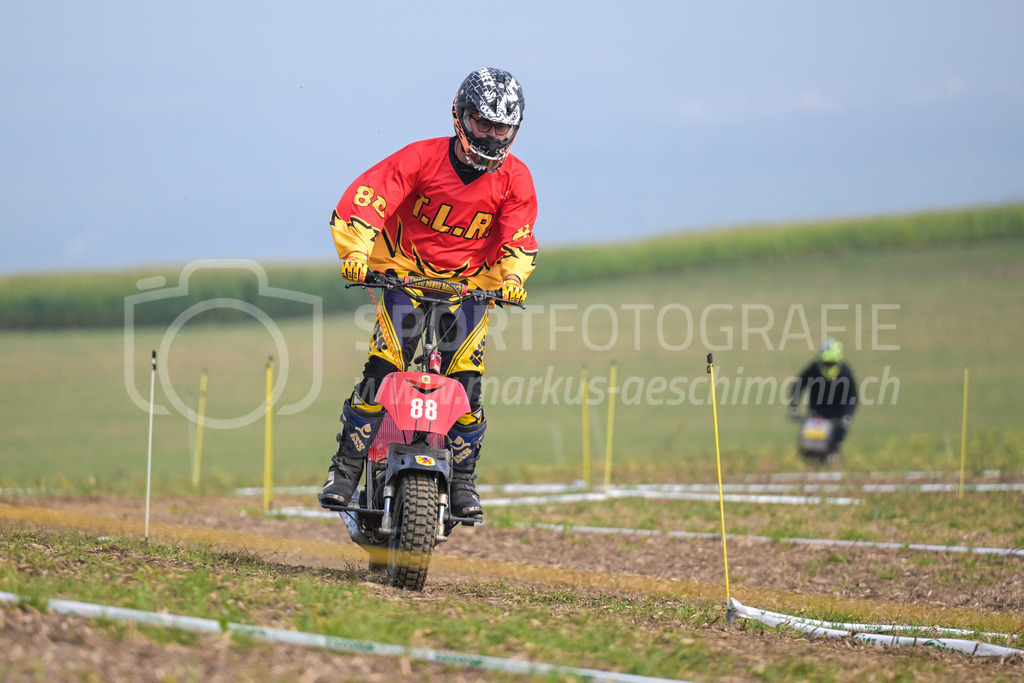 Motortrotti-Rennen Buch am Irchel - 16. August 2025 | Motortrotti-Rennen Buch am IrchelBuch am Irchel, Kt. ZürichBild: Sportfotografie Markus Aeschimann | www.markus-aeschimann.ch - Realisiert mit Pictrs.com