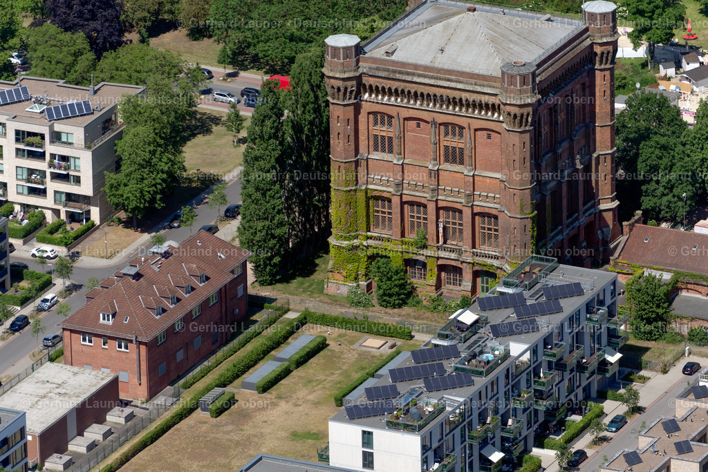 4029702 | BREMEN 01.06.2020 Bauwerk des Industriedenkmales Wasserturm auf dem Werder in Bremen, Deutschland. // Building of industrial monument water tower on Werder in Bremen, Germany. Foto: Gerhard Launer