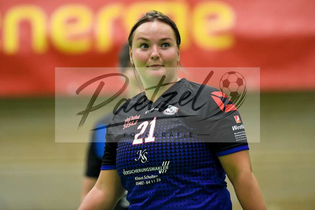 VCOBWA20211106_081 | Volleyball, Frauen:   bei dem Spiel der 3. Liga West zwischen VC Osnabrueck und SV BW Aasee in der Schlosswallhalle am 06.11.2021 in Osnabrueck, Deutschland. - Realisiert mit Pictrs.com