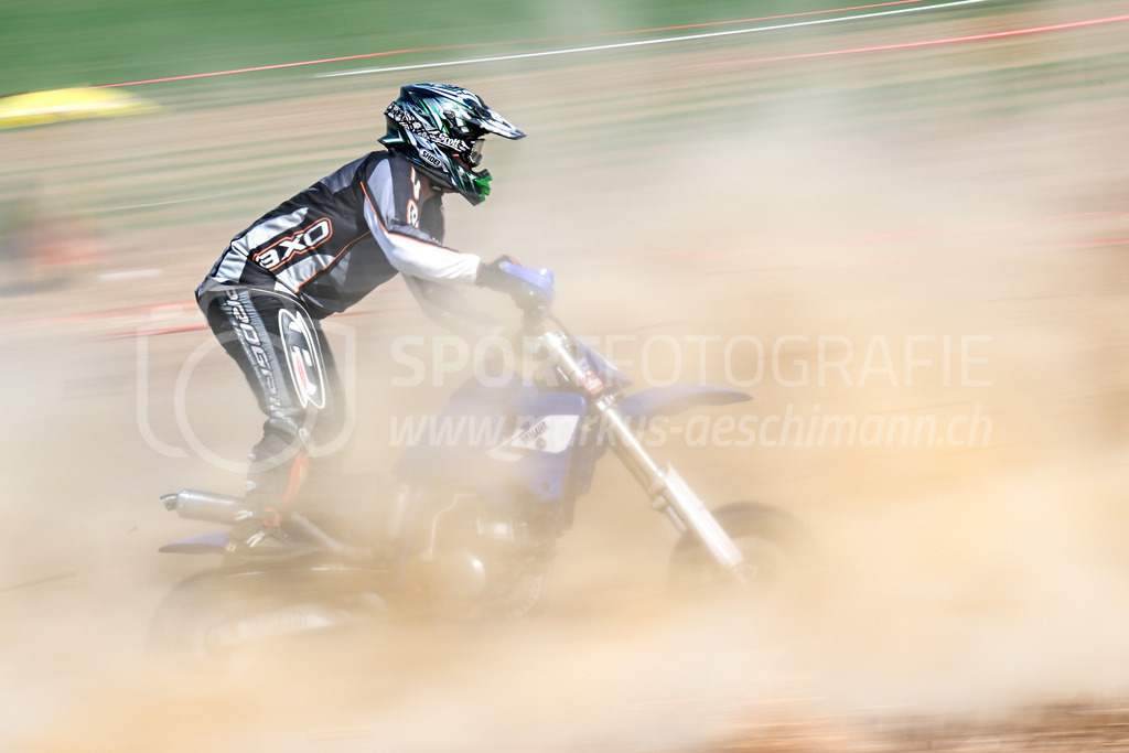 Motortrotti-Rennen Buch am Irchel - 19. August 2023 | Motortrotti-Rennen Buch am Irchel
Buch am Irchel, Kt. Zürich
Bild: Sportfotografie Markus Aeschimann | www.markus-aeschimann.ch - Realisiert mit Pictrs.com