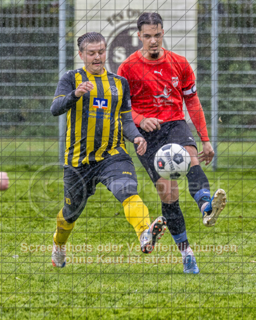20251005_133344_0123-Bearbeitet-2 | #,TSV Ottenbach (gelb) vs. TV Birenbach (rot), Fussball, Kreisliga B8, Bezirk Neckar/Fils, 07. Spieltag, Saison 2025/2026, Rasenplatz, Rasensportplatz, Im Buchs, 73113 Ottenbach, 05.10.2025 - 13:00 Uhr,Foto: PhotoPeet-Sportfotografie/Peter Harich
