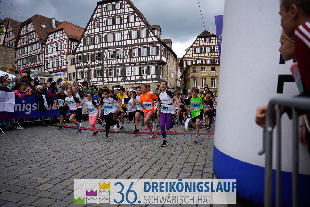 Stadtwerke Schüler und Jugendlauf 1,7km | 3koenigslauf 2022 Stadtwerke Schüler und Jugenlauf 1,7km - Realisiert mit Pictrs.com