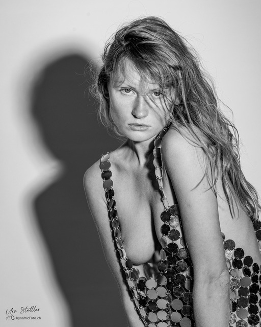 IMG_2022_11_13_0029353 | Professionelle Fotografen für Portrait-, Produkt-, Beauty -, Fashion-, kommerzielle - u. Hochzeitsfotografie sowie für Veranstaltungen. Lokal vor Ort oder in lokalen Studios.