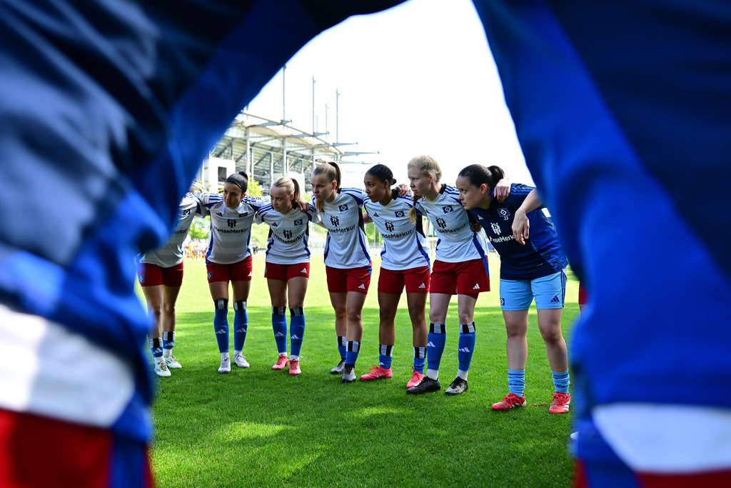 Fußball I Frauen I Saison 2024-2025 I 2. Bundesliga I 25. Spieltag I Hamburger SV - SC Freiburg II | Der Sportfotograf. - Realisiert mit Pictrs.com