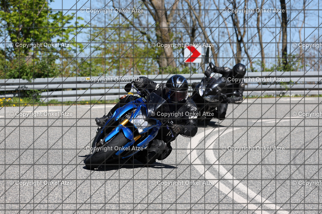 IMG_7124 | Fotograf am Kyffhäuser. Onkel Atze. Kyffhäuser Rennstrecke. Café36. Motorsportfotografie. - Realisiert mit Pictrs.com