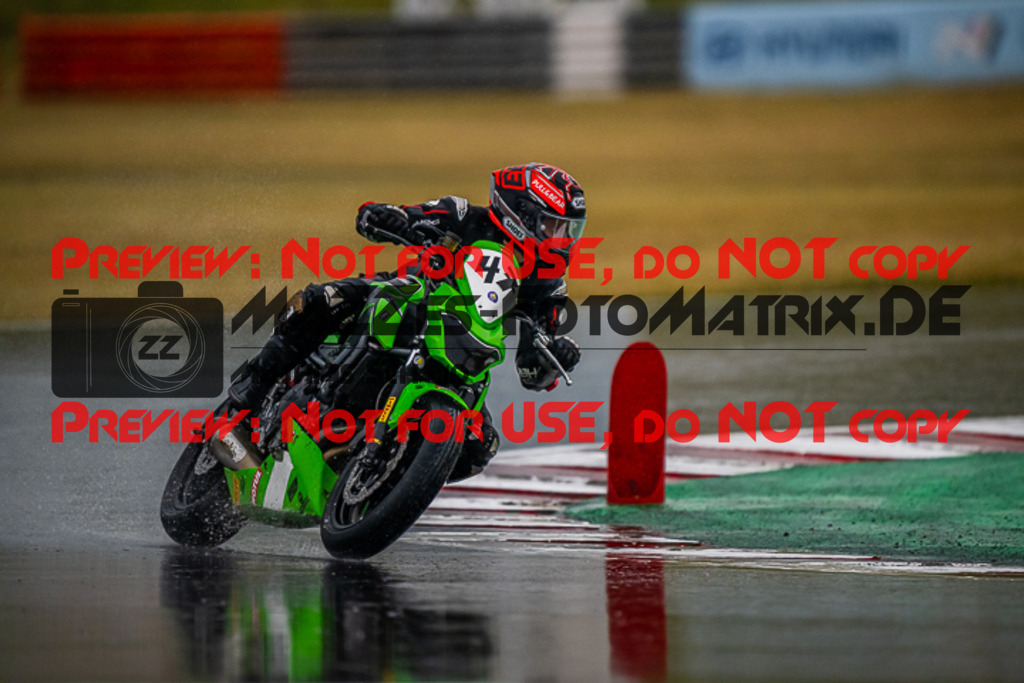 MaZZes_FotoMatrix_220624_4189 | TWINCUP