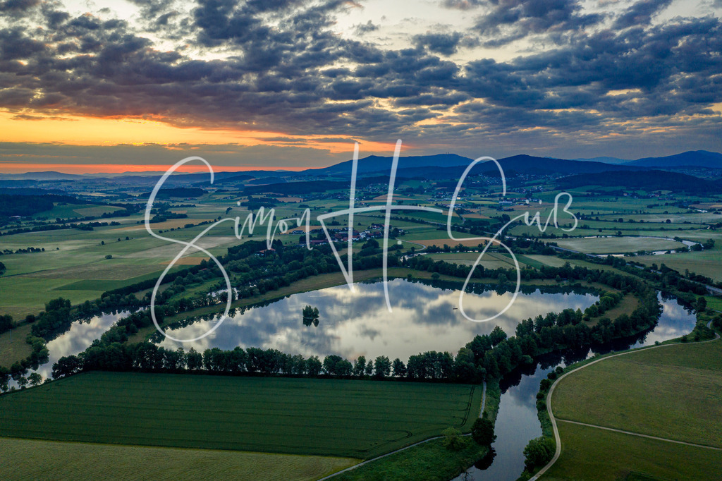 Hochwasserschutz bei Cham | simonsuess - Realisiert mit Pictrs.com