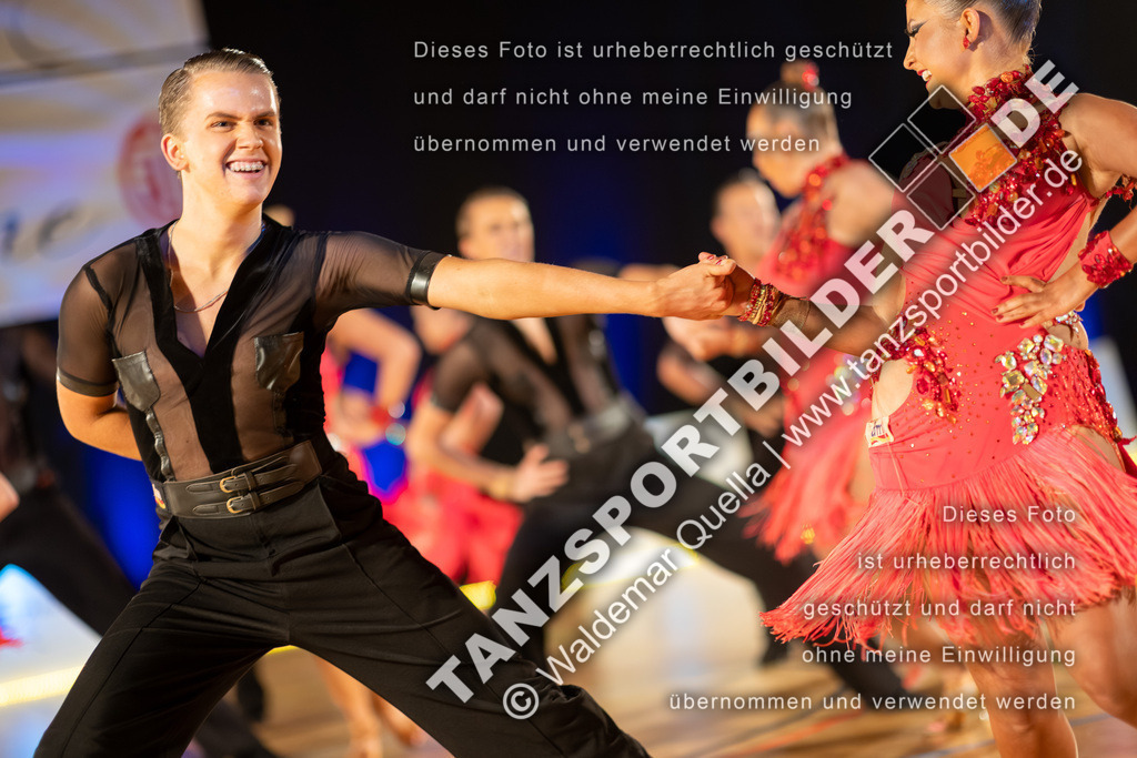 20260321-10997 | Hier finden Sie Tanz Bilder vom Latein und Standard Formationen tanzen. Sportbilder vom Tanzsport. Schöne Fotos und von Weltmeisterschaft, Europameisterschaft, Bundesliga, Regionalliga, Oberliga und Landesliga sowie von GOC Stuttgart, DanceComp, WM Bremen